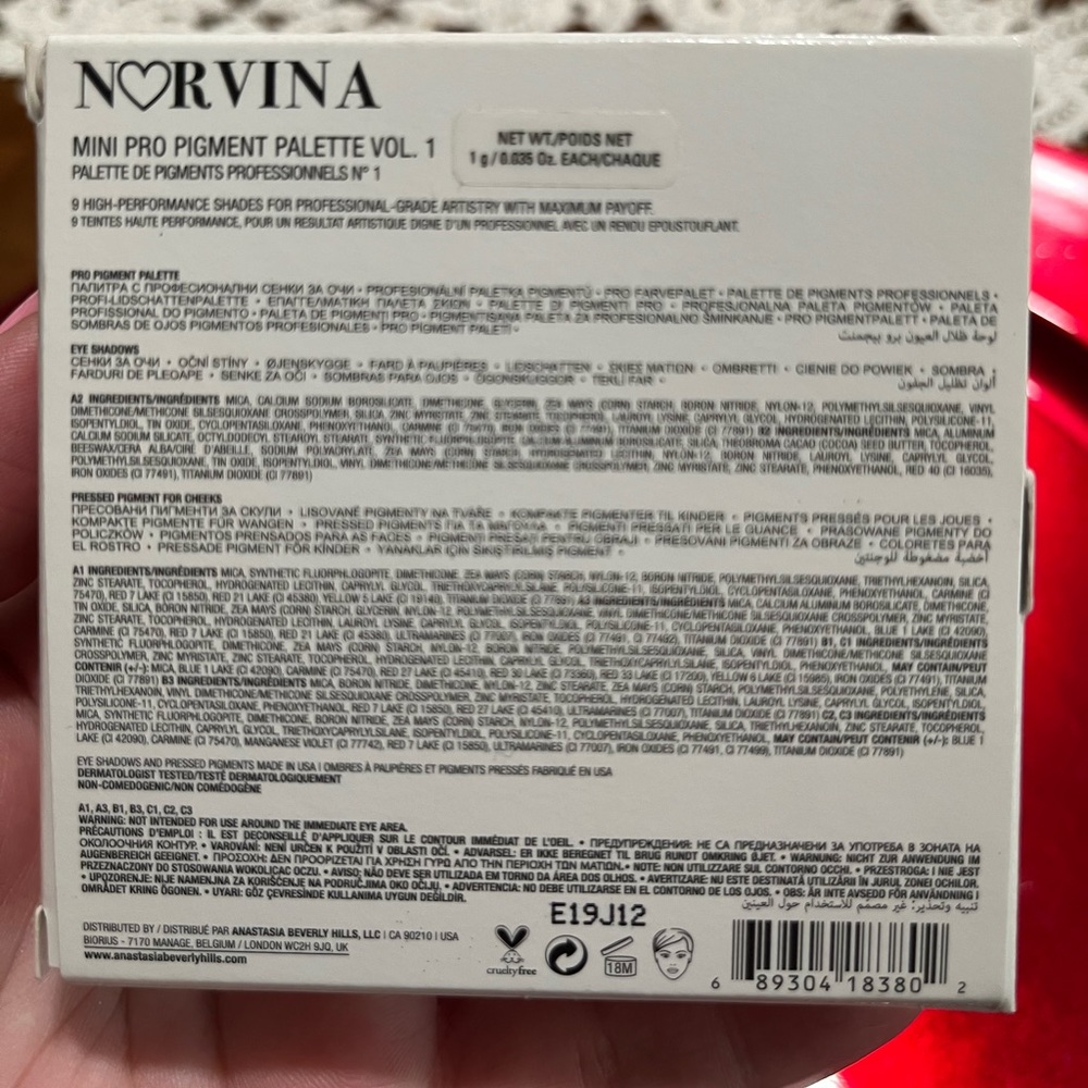 Anastasia Beverly Hills Norvina - Picture 5 of 5